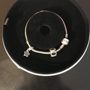 PANDORA Moments Silver Snake Chain Bracelet w/ 2 c